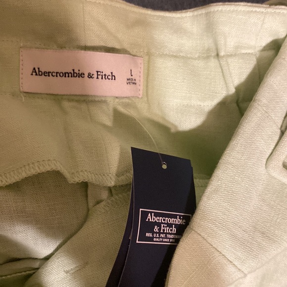 Abercrombie Linen Belted Shorts - Picture 3 of 5